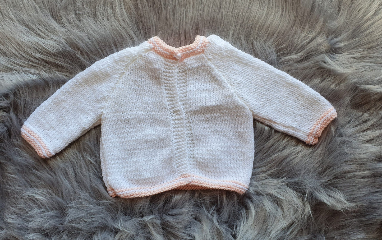 Brassière blanche et rose - Naissance