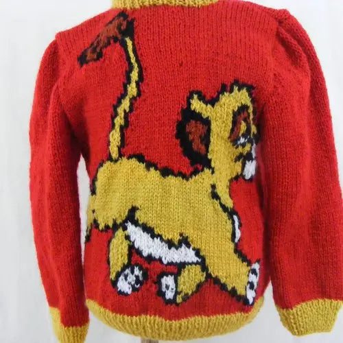 Pull de couleur rouge Le Roi Lion - 4 ans