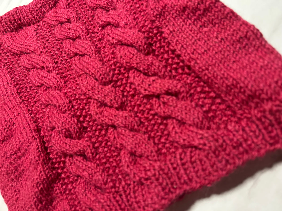 Pull bébé à torsades rouge framboise – 18 mois