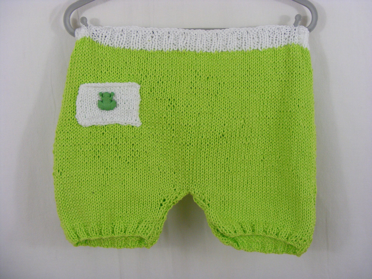 Short vert avec une poche - 12 mois Les P'tits Baby