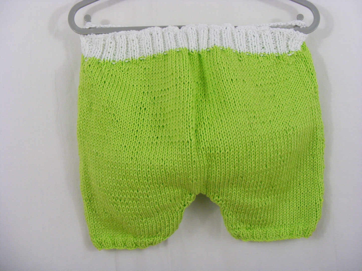 Short vert avec une poche - 12 mois Les P'tits Baby