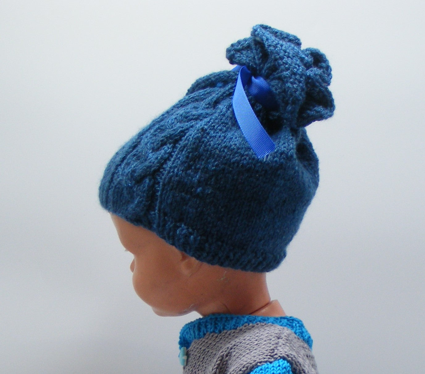 Bonnet à ruban bleu - 6 mois Les P'tits Baby