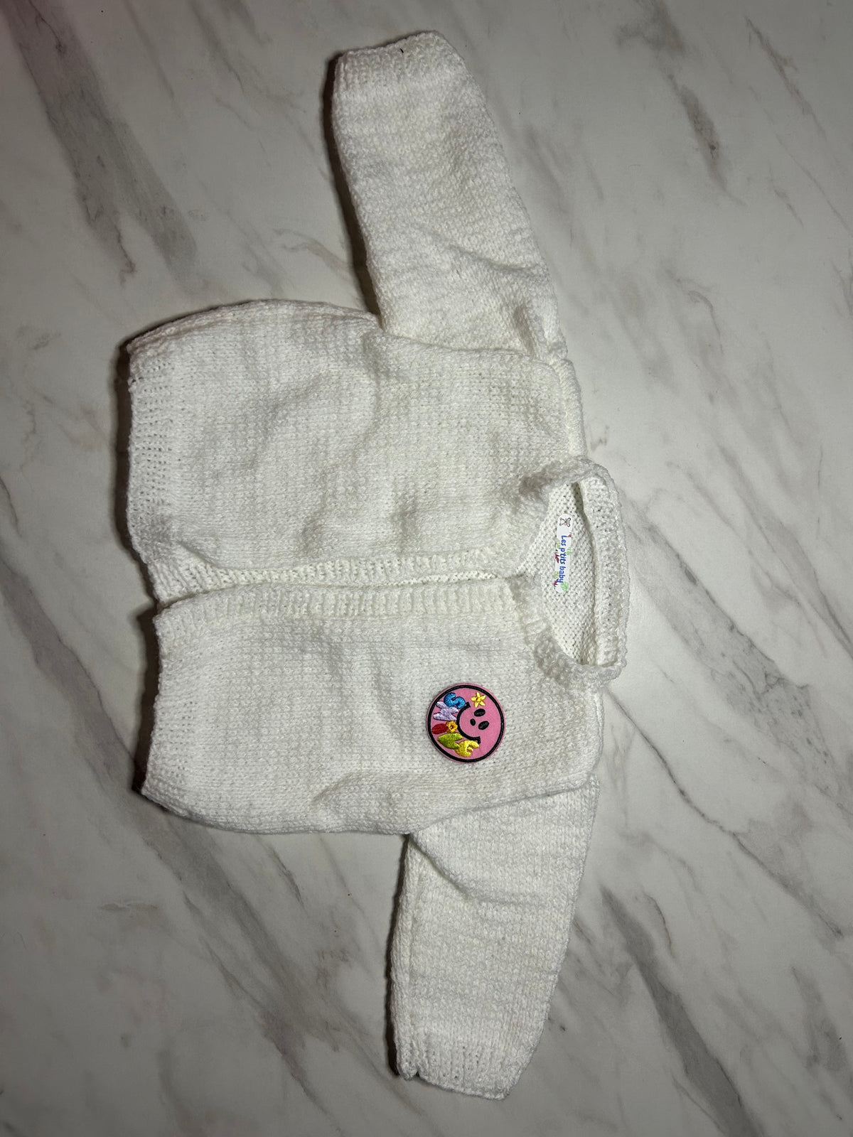 Gilet bébé écru avec écusson sourire – 18 mois