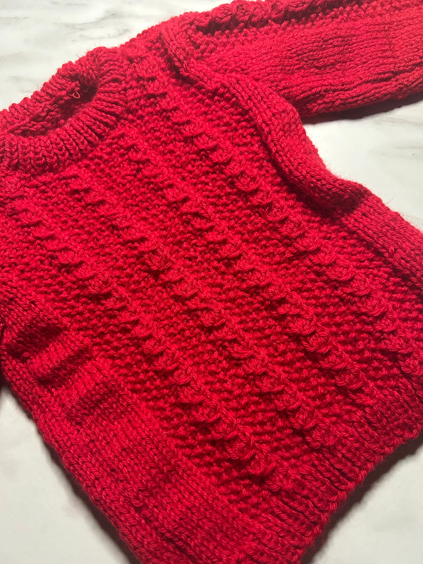 Pull Rouge- 12 mois